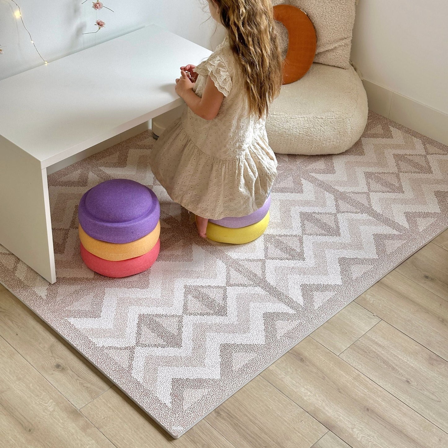 Eeveve | Speelmat | Kilim | Soft clay