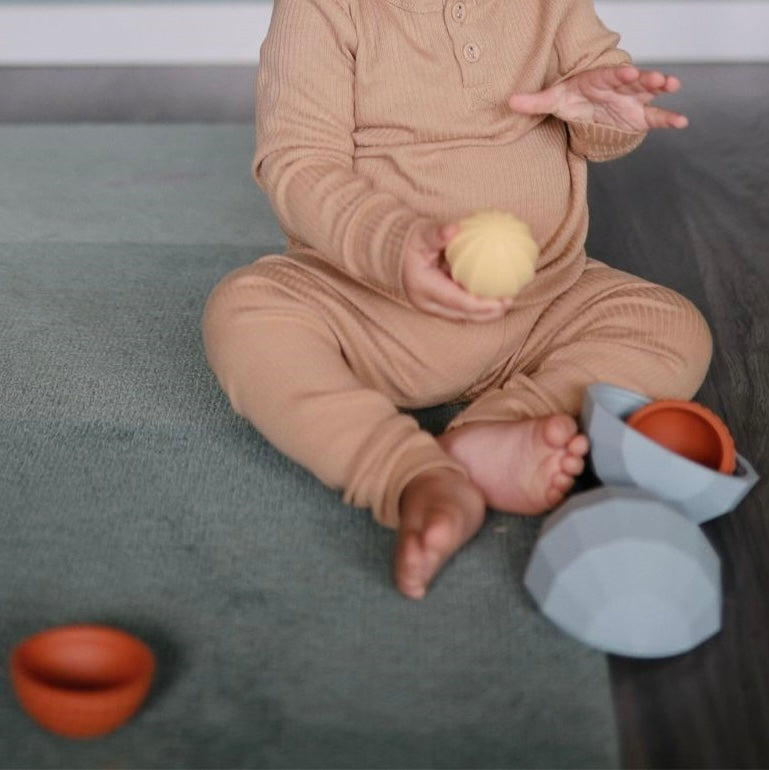 Mushie | Nesting spheres sensory toy | Blush