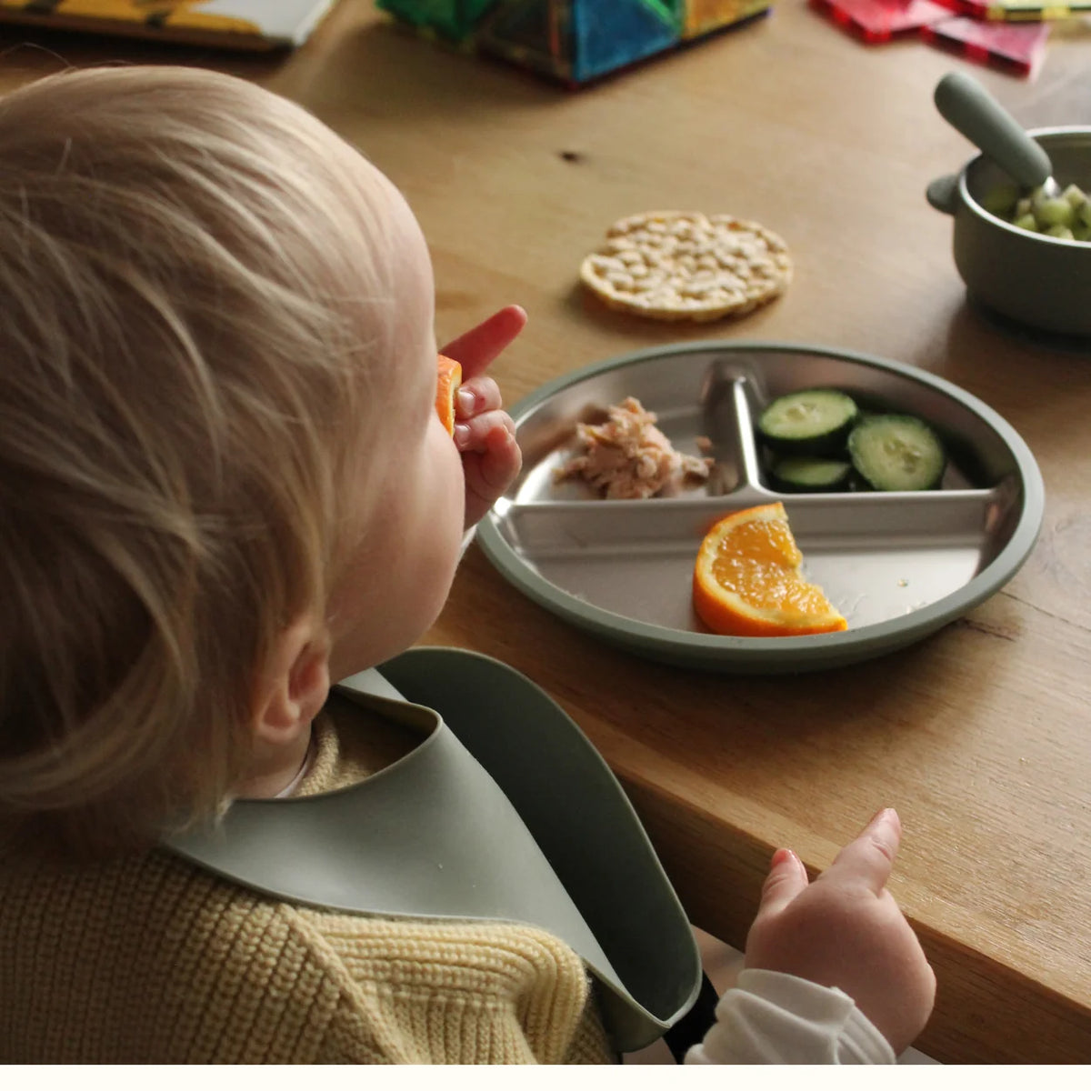 Mimimeal | RVS 3-vaksbord met siliconen rand en zuignap | Diverse kleuren