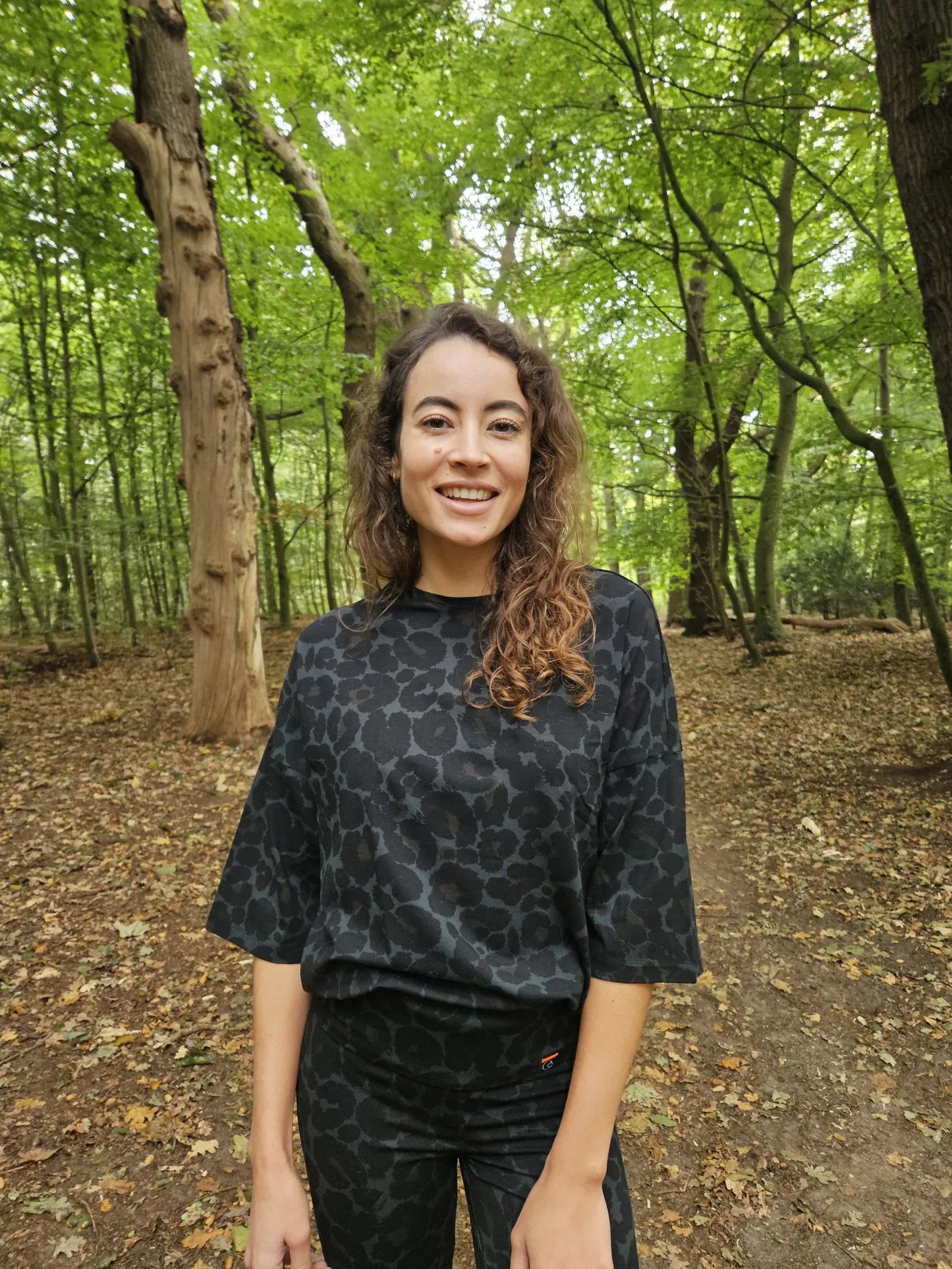 Swan and the people | Shirt driekwart mouw | Leopard groen