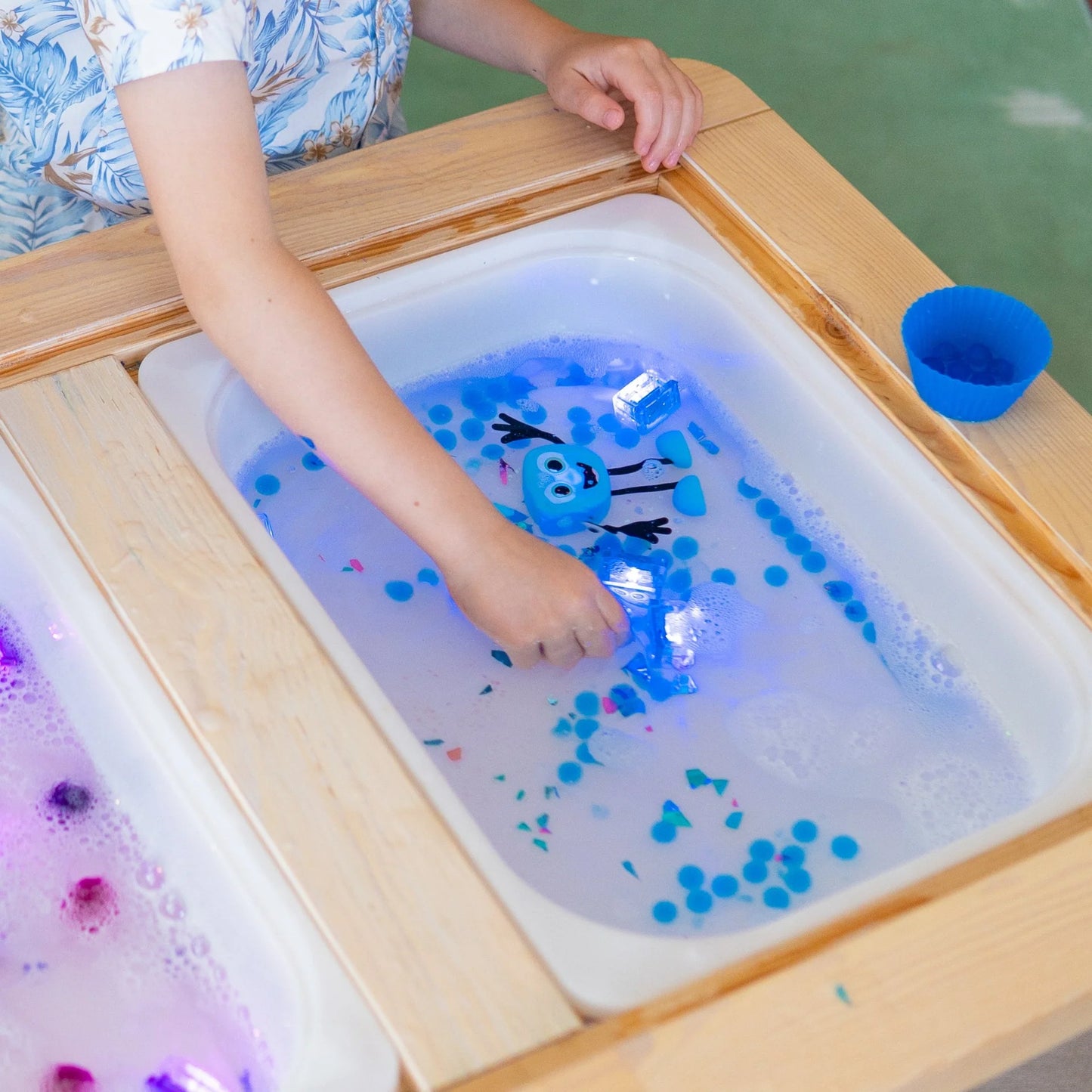 Glo Pals | Characters | Blauw | Blair