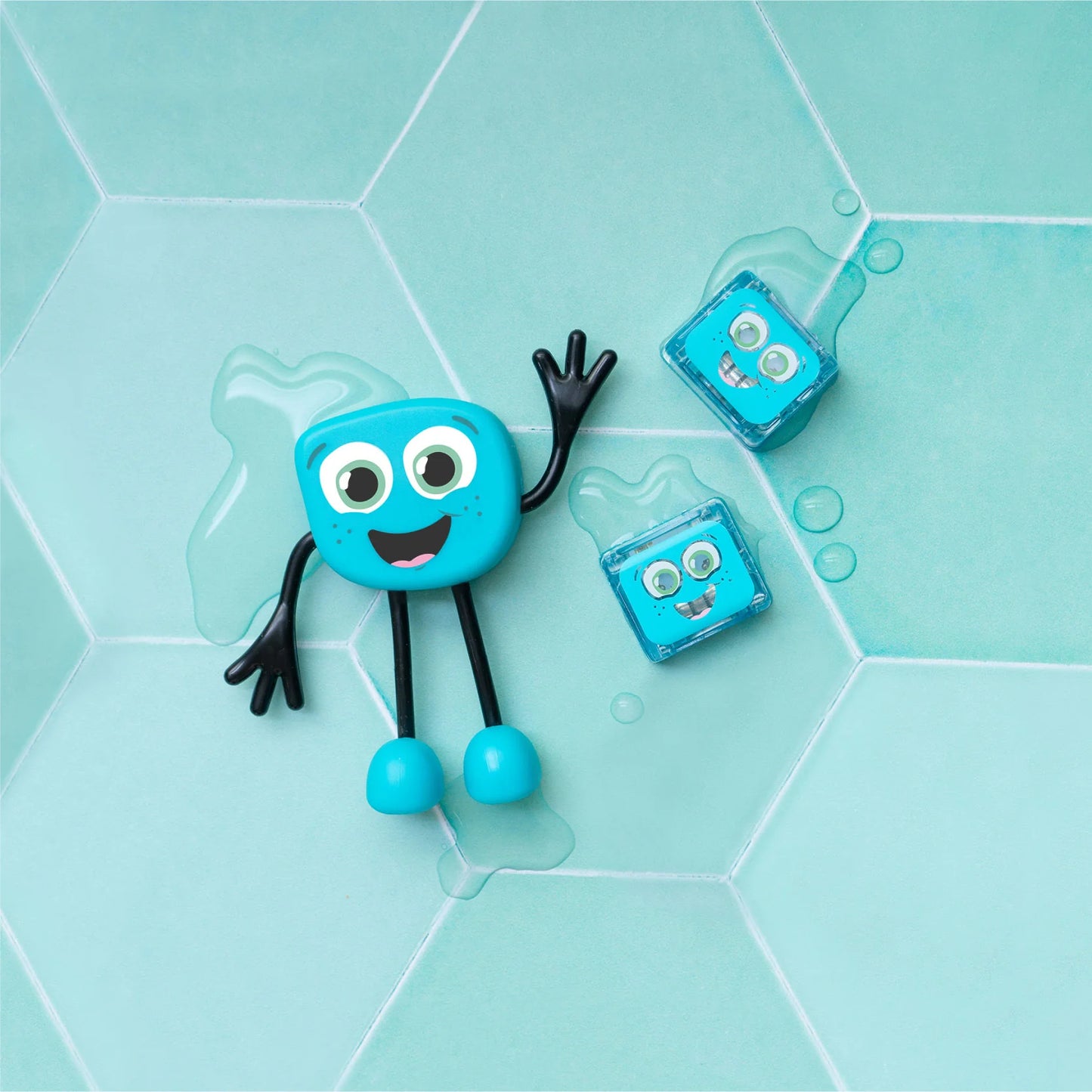 Glo Pals | Characters | Blauw | Blair