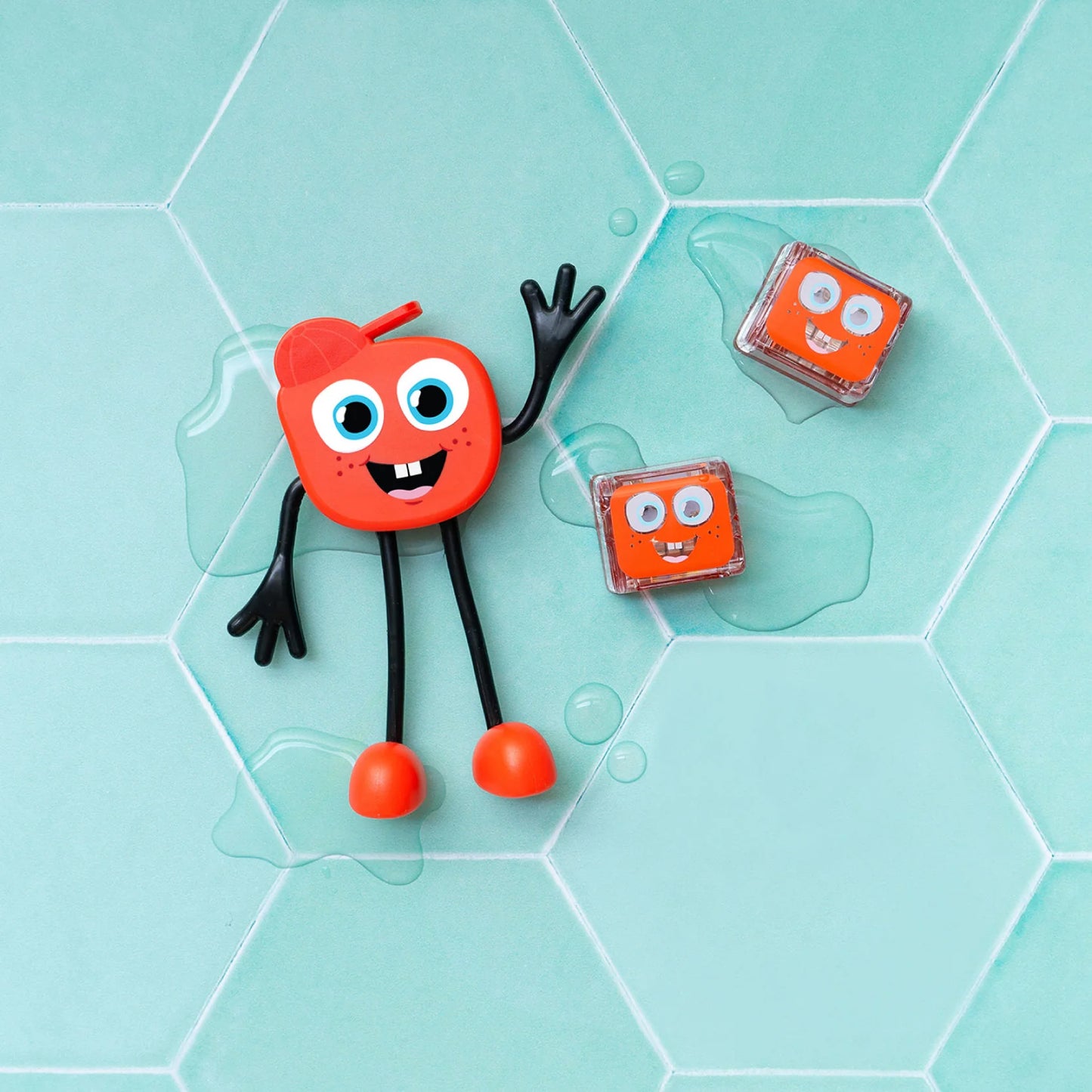 Glo Pals | Characters | Rood | Sammy