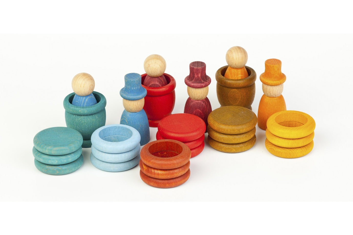 Detail van Aguamarina Summer met Nins, mates, ringen en munten
