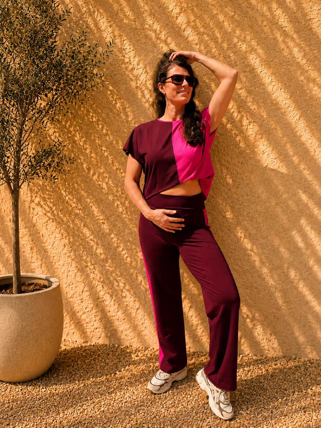 Swan and the people | Oversized top | Burgundy & fuchsia